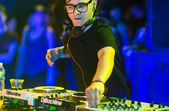 Inilah Biografi Skrillex, DJ Amerika Yang Sangat Terkenal