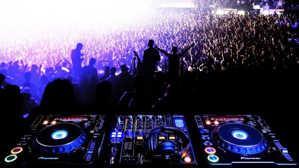 Perangkat yang Digunakan DJ, Suasana Musik Mengagumkan